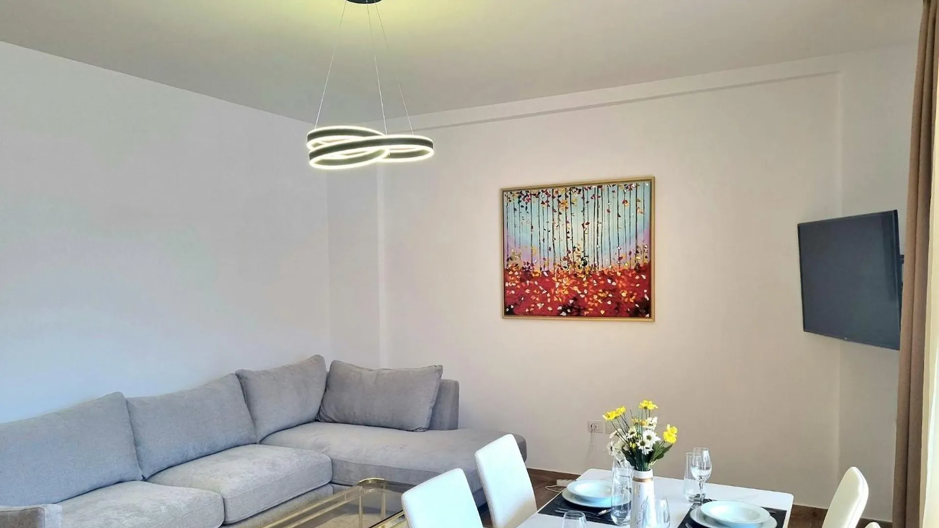 Modern Apartment With Kitchen Plazhi San Pietro