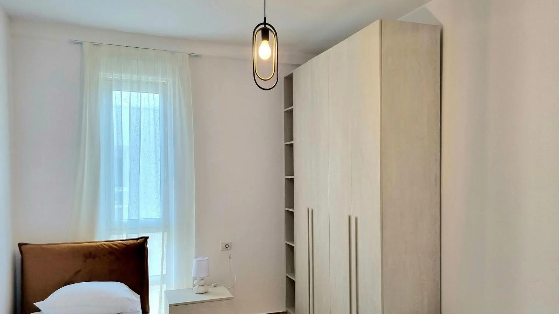 Modern Apartment With Kitchen Plazhi San Pietro